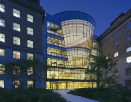 Rockefeller University Center for Collaborative Research, Location: New York, New York, Architect: Mitchell Giurgola Architects